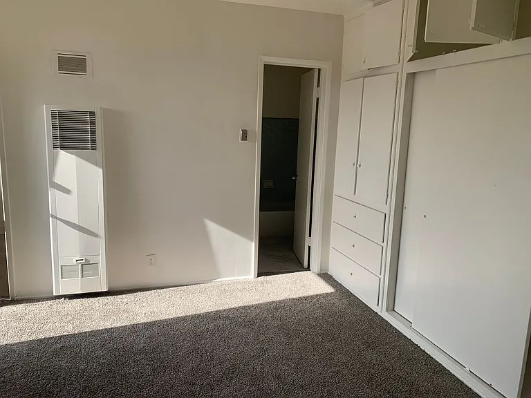 1031-1043 S San Gabriel Blvd — Photo 3