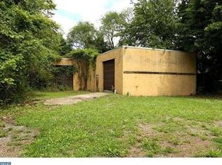331 W Broad St, Palmyra, NJ 08065