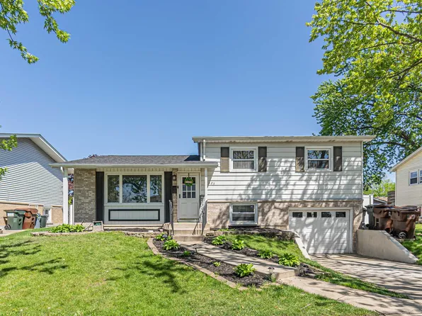 15423 Tudor Rd, Oak Forest, IL 60452