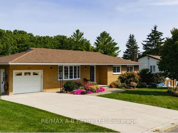 43 Widder St W, Saint Marys, ON N4X 1C8