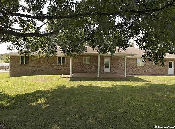 5th image of 902 Pheasant Cove Dr