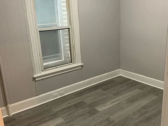 5th image of 19 Piercy St #3L