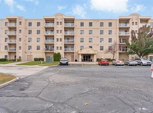 315 Village Grove Dr #501, Tecumseh, ON N8N5G4