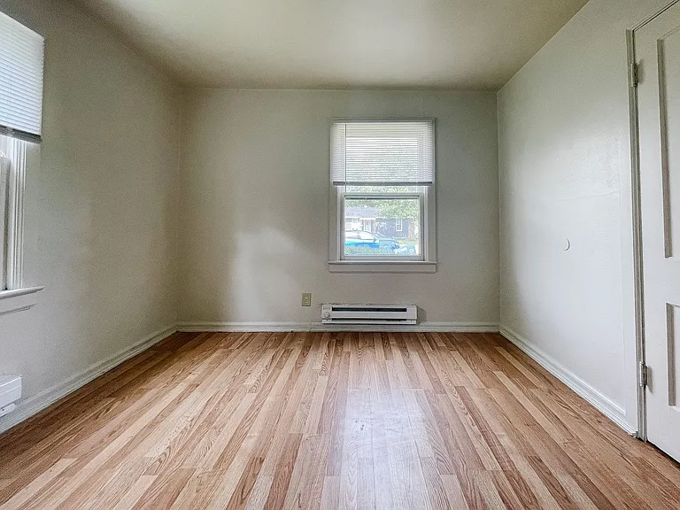 810 S Luick Ave — Photo 7