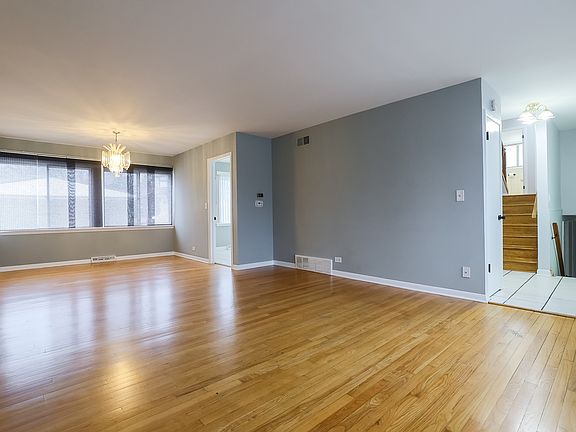 4th image of 1442 Phoenix Dr