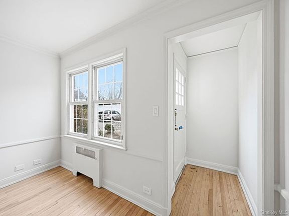 5th image of 61 Davis Ave #E