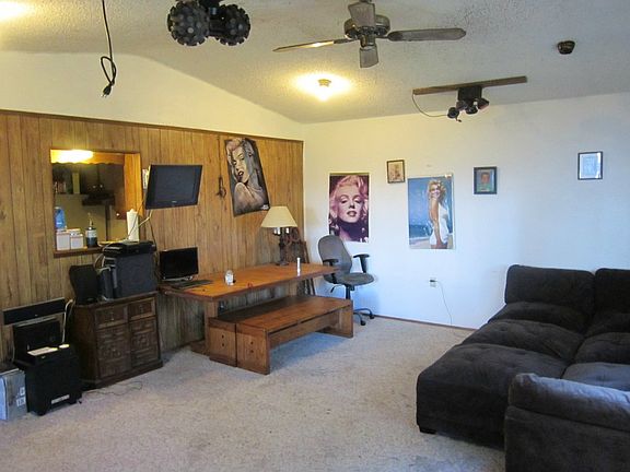 2nd image of 20718 18th St N