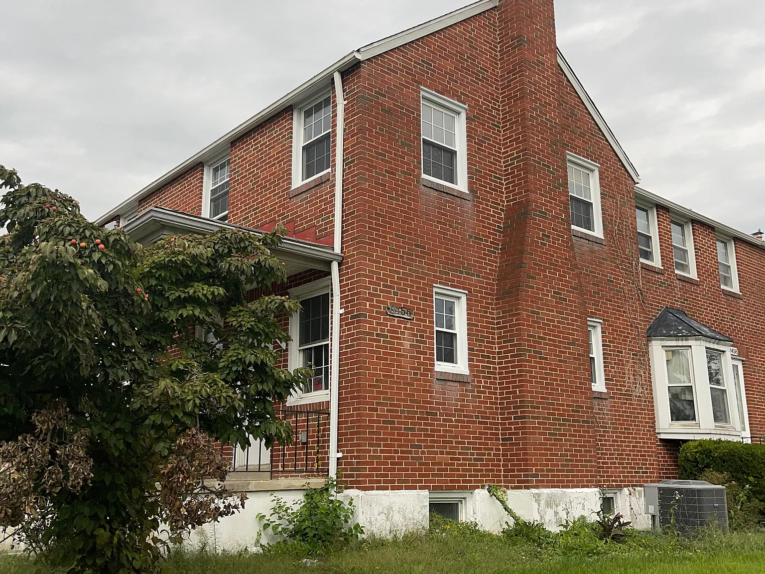3 bed, 1767 sqft, $2,450 — Photo 2