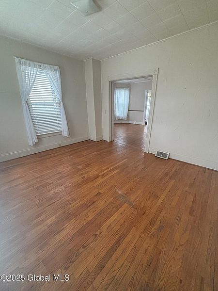 3rd image of 10 Hamilton Street