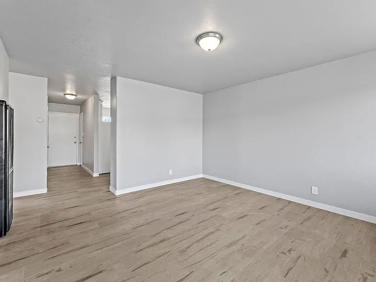 2023 80th Ave #3 — Photo 4