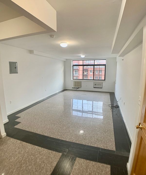 1st image of 2320 30th Dr APT 5A