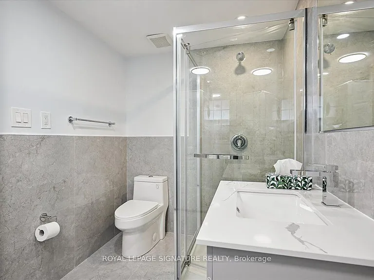 12 Castle View Ave #LOWER — Photo 7