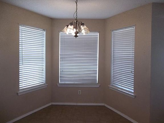 4th image of 2757 Bayou Lours Ct