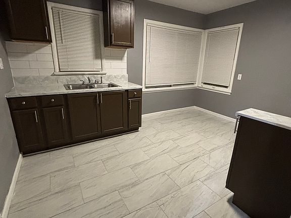 3rd image of 14593 Bramell St