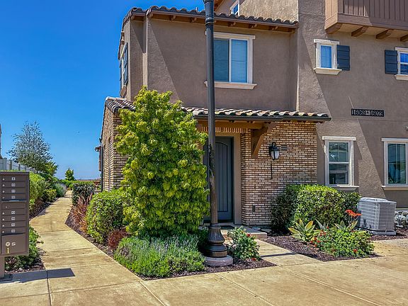 4th image of 16075 Veridian Cir