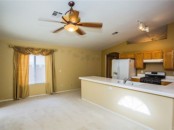 4th image of 7101 Golden Desert Ave