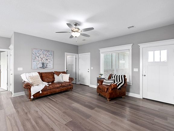 5th image of 1549 N Aster Cir
