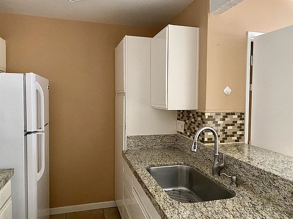 3rd image of 44260 Monroe St APT 9