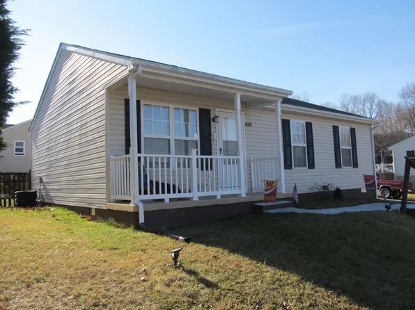 1600 D St, Waynesboro, VA 22980
