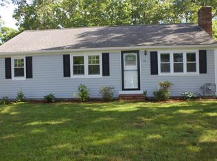 40 Somerset Rd, Mashpee, MA 02649