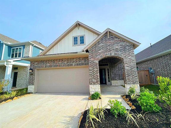 2nd image of 23735 Pullin Market Dr