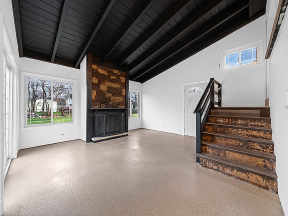 2nd image of 735 Parkside Ave