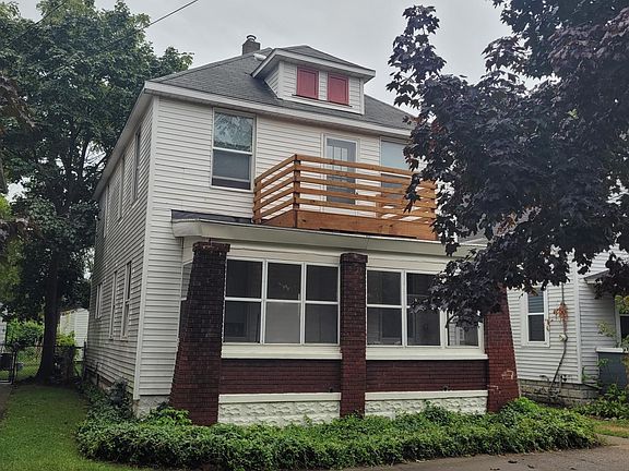5th image of 1122 Davis Ave NW #2