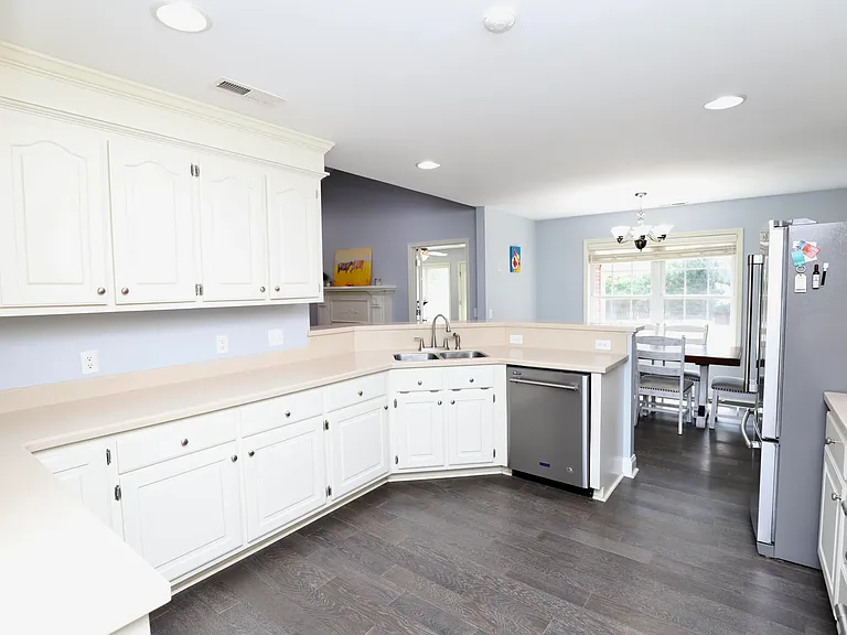 595 Saint Augustine Dr — Photo 44