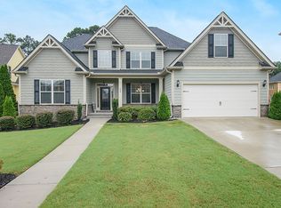669 Crystal Cove Ct, Loganville, GA