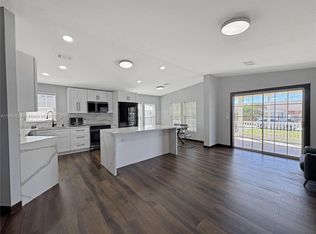 2863 SW 58th Mnr, Fort Lauderdale, FL 33312