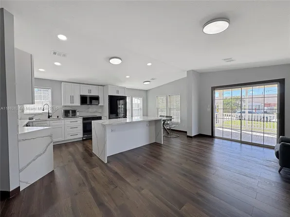 2863 SW 58th Mnr, Fort Lauderdale, FL 33312