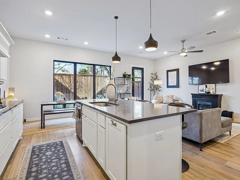 2357 Rook Dr — Photo 8