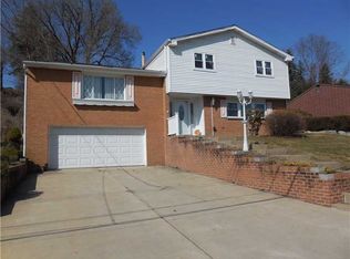 225 McAlister Dr, Pittsburgh, PA
