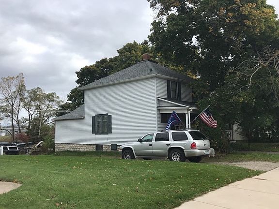 3rd image of 2704 13th St