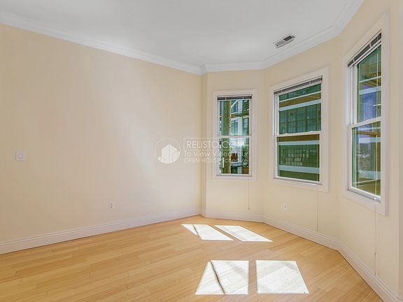 3rd image of 626 20th St