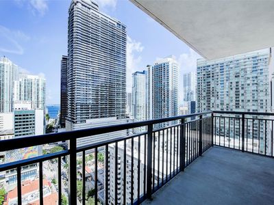 999 SW 1st Ave APT 2002, Miami, FL, 33130