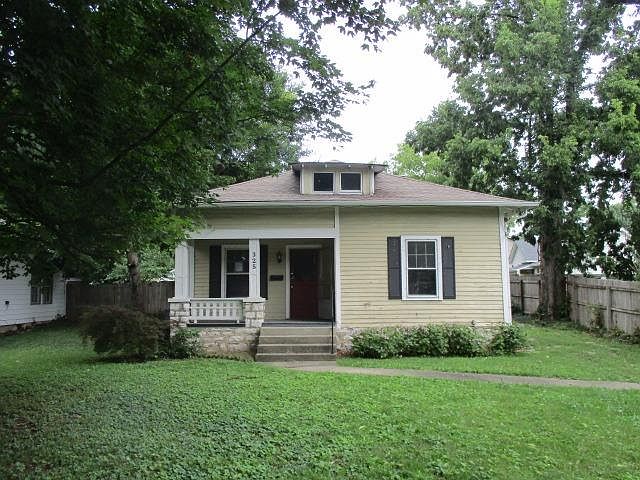 1st image of 325 Douglas Ave