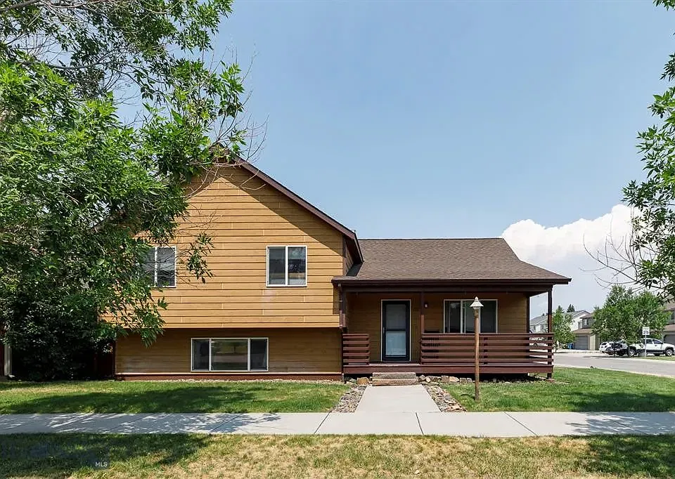 719 Green Tree Dr