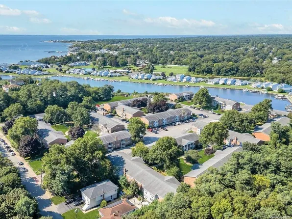 41 Fairharbor Drive #41, Patchogue, NY 11772