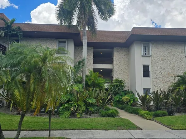 7477 SW 82nd St APT C118, Miami, FL 33143