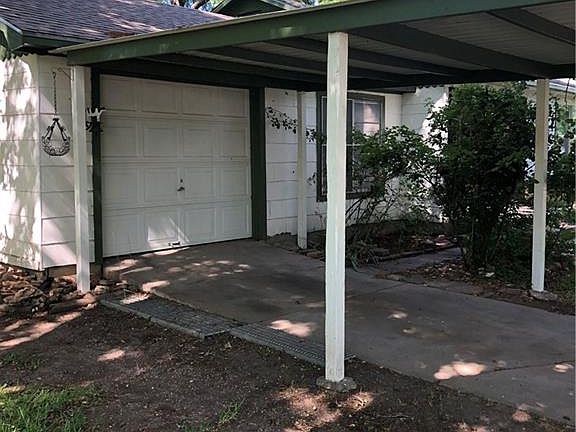 5th image of 402 W Live Oak St