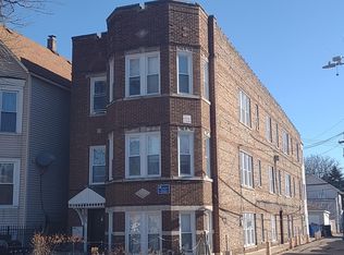 2815 N Harding Ave #2R, Chicago, IL 60618