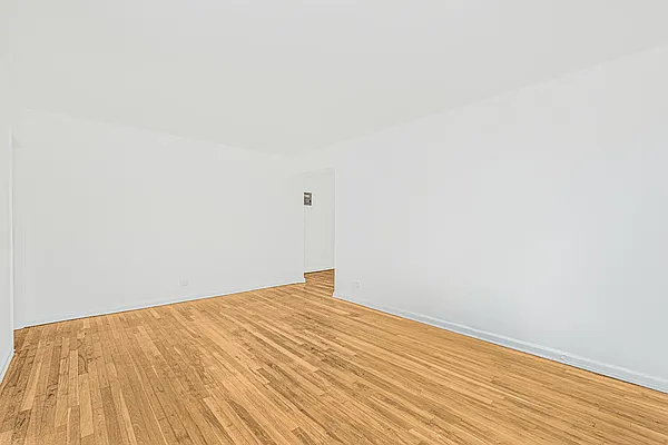 Sold by Re/Max In The City | media 7