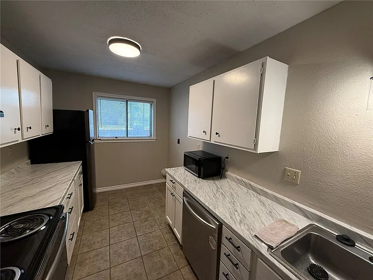 4405 Carter Creek Pkwy #3 — Photo 4
