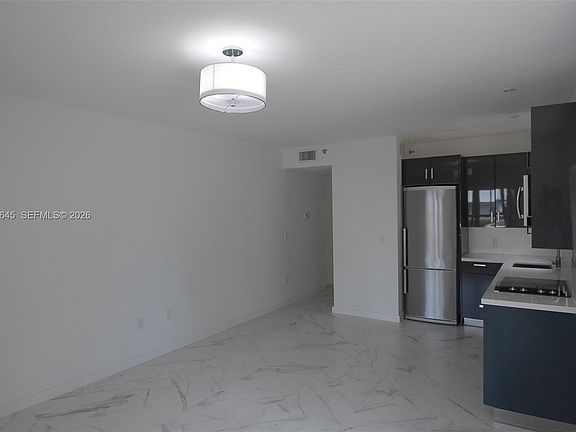 3rd image of 1255 Pennsylvania Ave APT 101