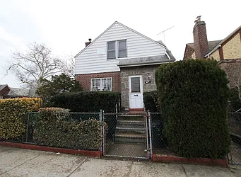 4624 Glendale Court in East Flatbush