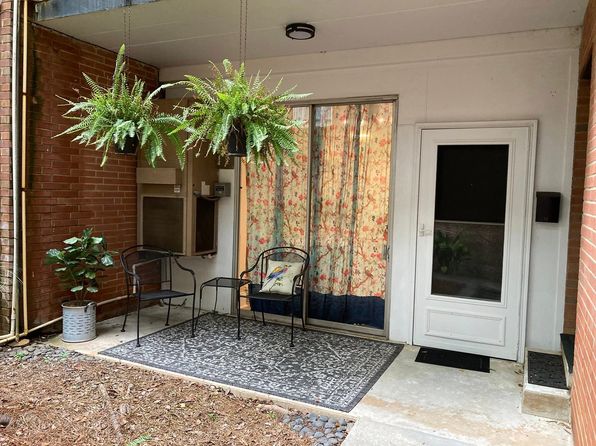 400 Queens Rd APT E5