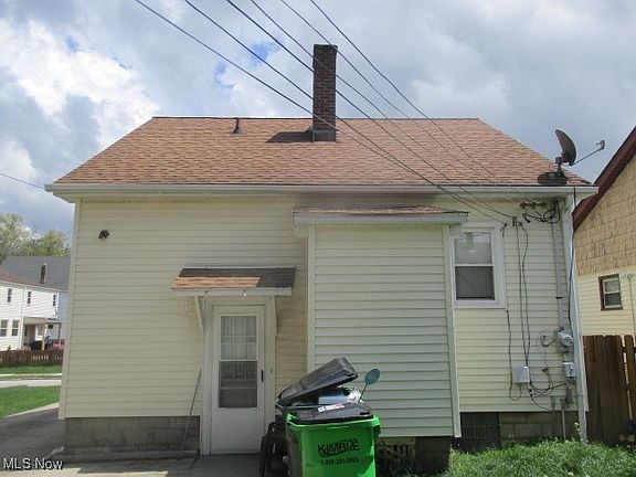 4th image of 4900 E 110th St
