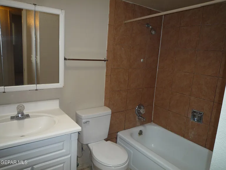 11128 Wharf Cove Dr — Photo 10