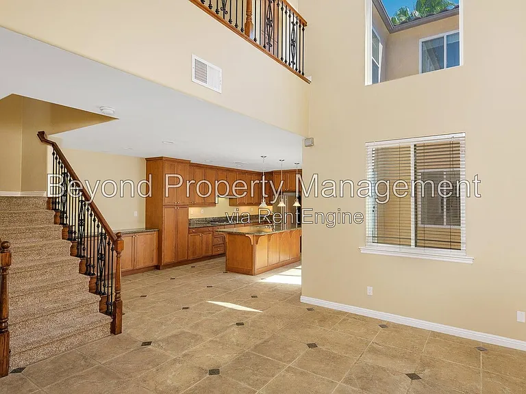2947 Farragut Rd — Photo 11